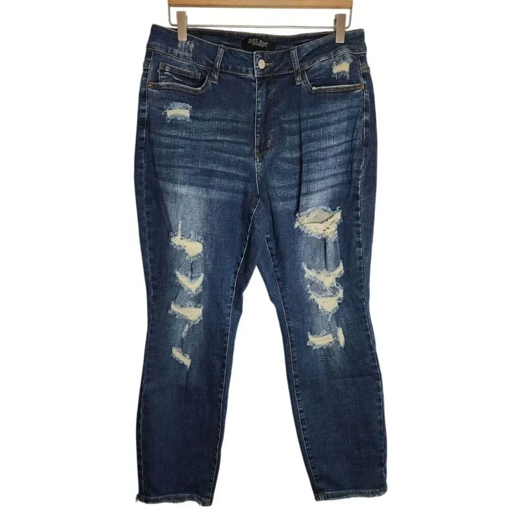 Judy Blue Jeans‎ Women's 14W Boyfriend Fit Distressed Raw Hem Denim
